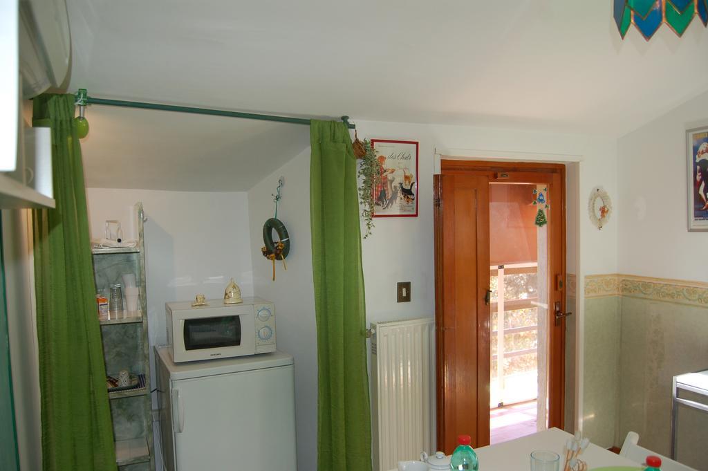 Le Coin Vert Fregenae Chambre photo