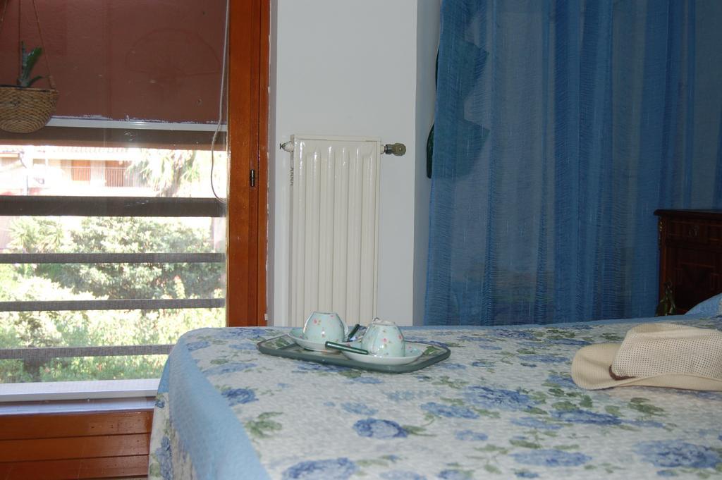 Le Coin Vert Fregenae Chambre photo